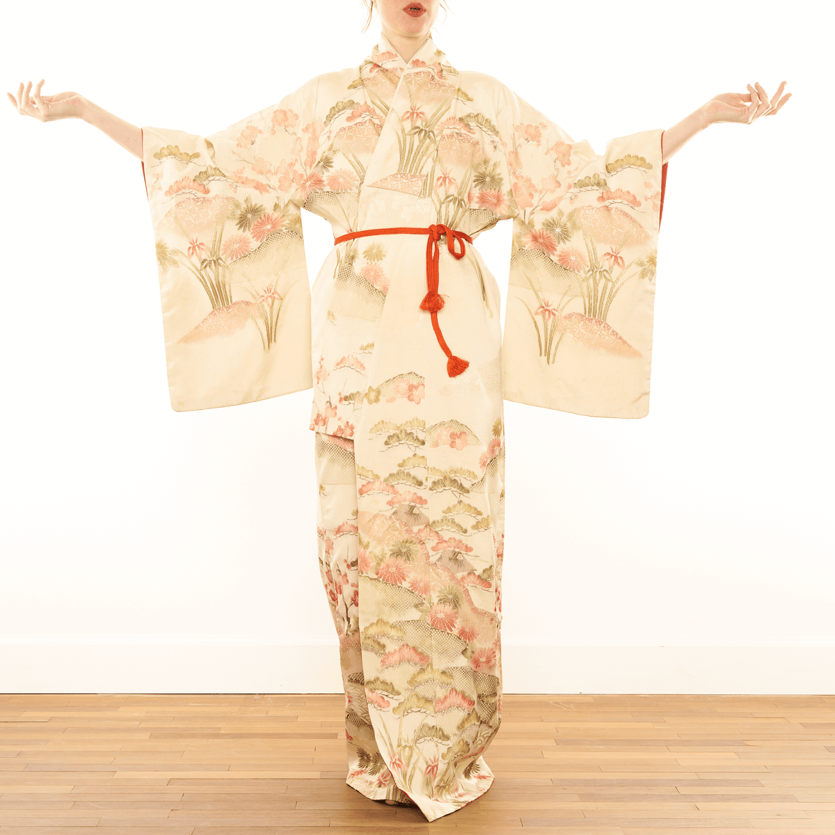 Unconditional Love | Wearable Art – Infinit Kimono | Kimonos